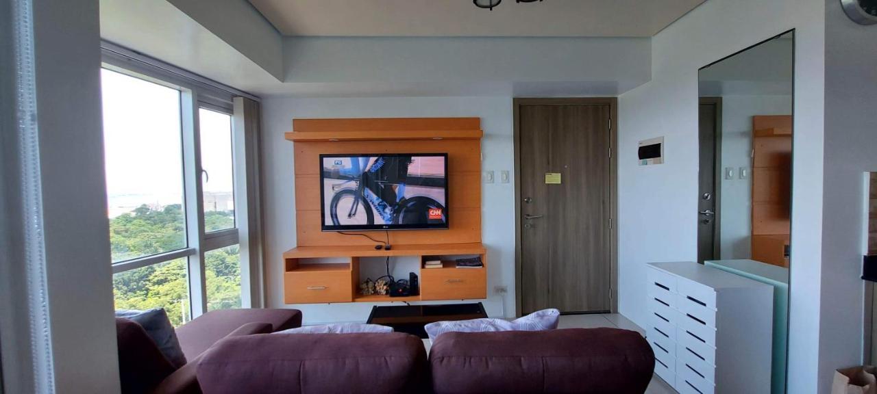 De Luxe, Standard And Studio Suites -The Breeze Residences-Close To Airport,Mall Of Asia, Us Embassy 마닐라 외부 사진