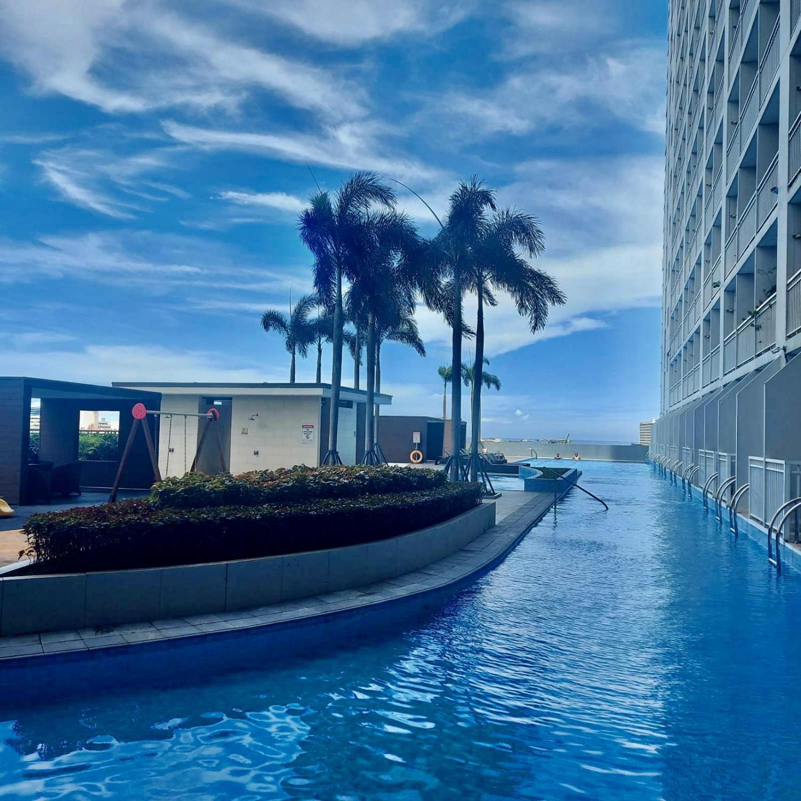 De Luxe, Standard And Studio Suites -The Breeze Residences-Close To Airport,Mall Of Asia, Us Embassy 마닐라 외부 사진