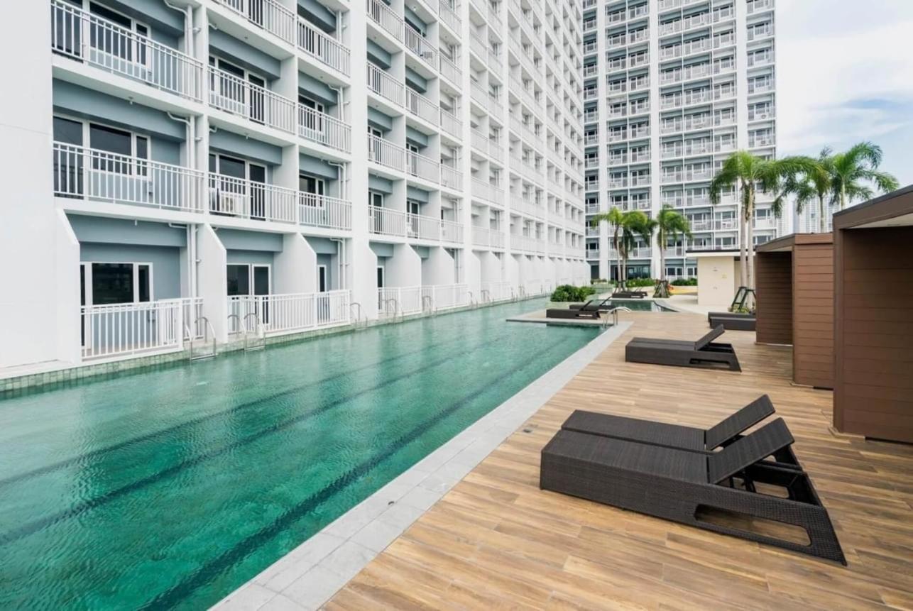 De Luxe, Standard And Studio Suites -The Breeze Residences-Close To Airport,Mall Of Asia, Us Embassy 마닐라 외부 사진
