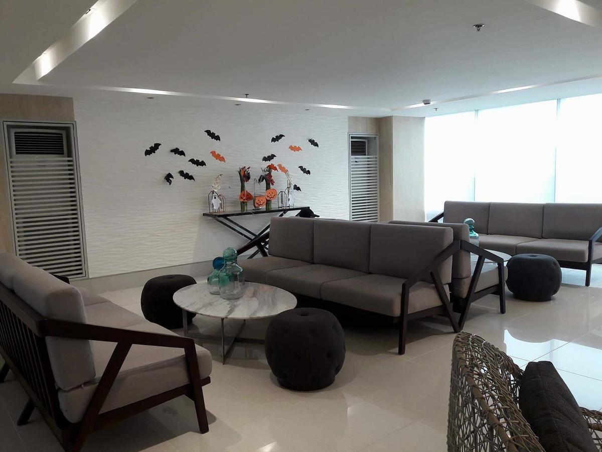 De Luxe, Standard And Studio Suites -The Breeze Residences-Close To Airport,Mall Of Asia, Us Embassy 마닐라 외부 사진