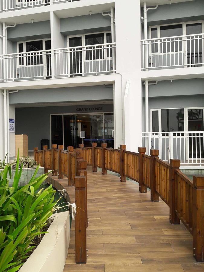 De Luxe, Standard And Studio Suites -The Breeze Residences-Close To Airport,Mall Of Asia, Us Embassy 마닐라 외부 사진