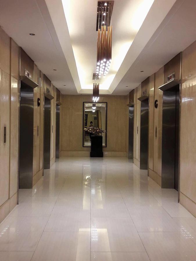 De Luxe, Standard And Studio Suites -The Breeze Residences-Close To Airport,Mall Of Asia, Us Embassy 마닐라 외부 사진