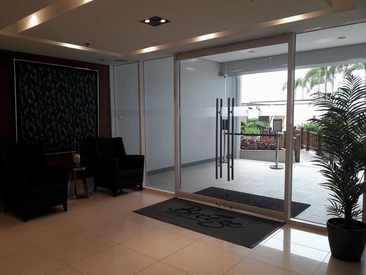 De Luxe, Standard And Studio Suites -The Breeze Residences-Close To Airport,Mall Of Asia, Us Embassy 마닐라 외부 사진